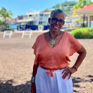 Meet your Posher, Fay